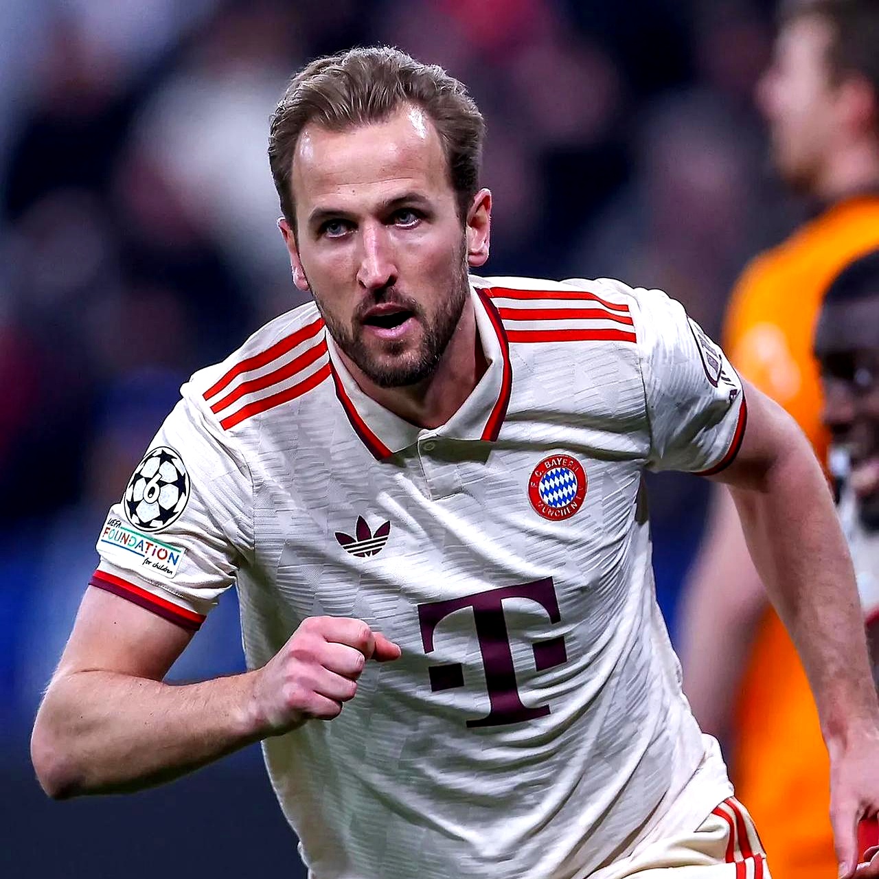 关于凯恩重返赛场，出色发挥首场状态出色，热火观众沸腾！比赛高潮迭起的信息-开云平台